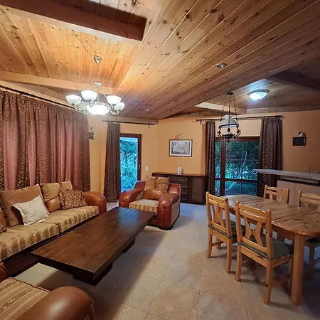 Elizabet Hébergement de vacances Orvenyes