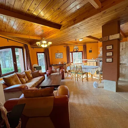 Holiday home Elizabet Ueduelohaz *