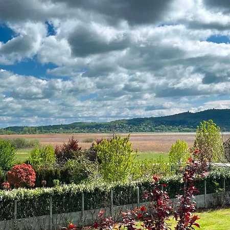 Elizabet Ueduelohaz Holiday home Orvenyes